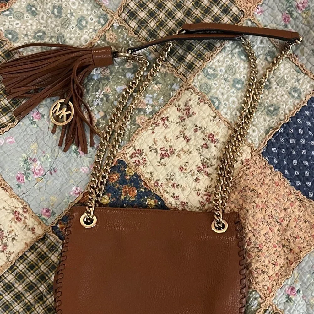 Michael Kors purse - Picture 1 of 8